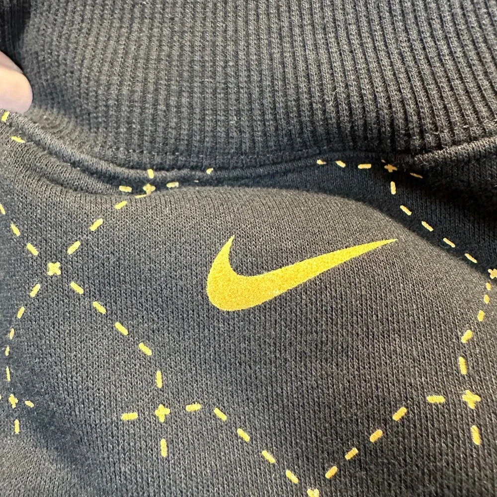 Nike Cropped Sweatshirt Women Medium‎ Black Stitched Glitter Diamond Streetwear